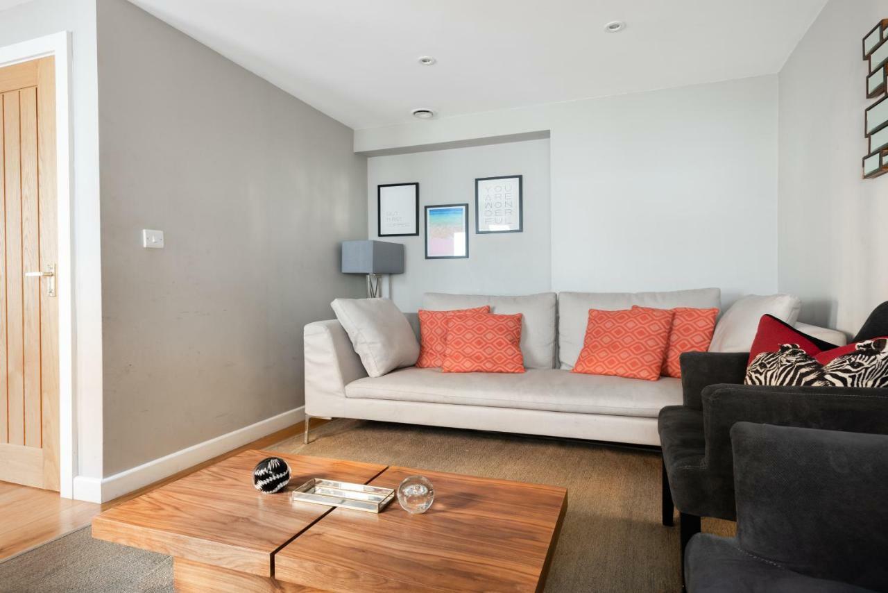 The Norfolk Maisonette - Lovely 4Bdr Mews London Bagian luar foto