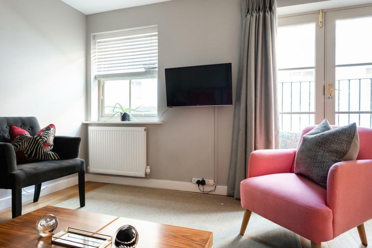 The Norfolk Maisonette - Lovely 4Bdr Mews London Bagian luar foto