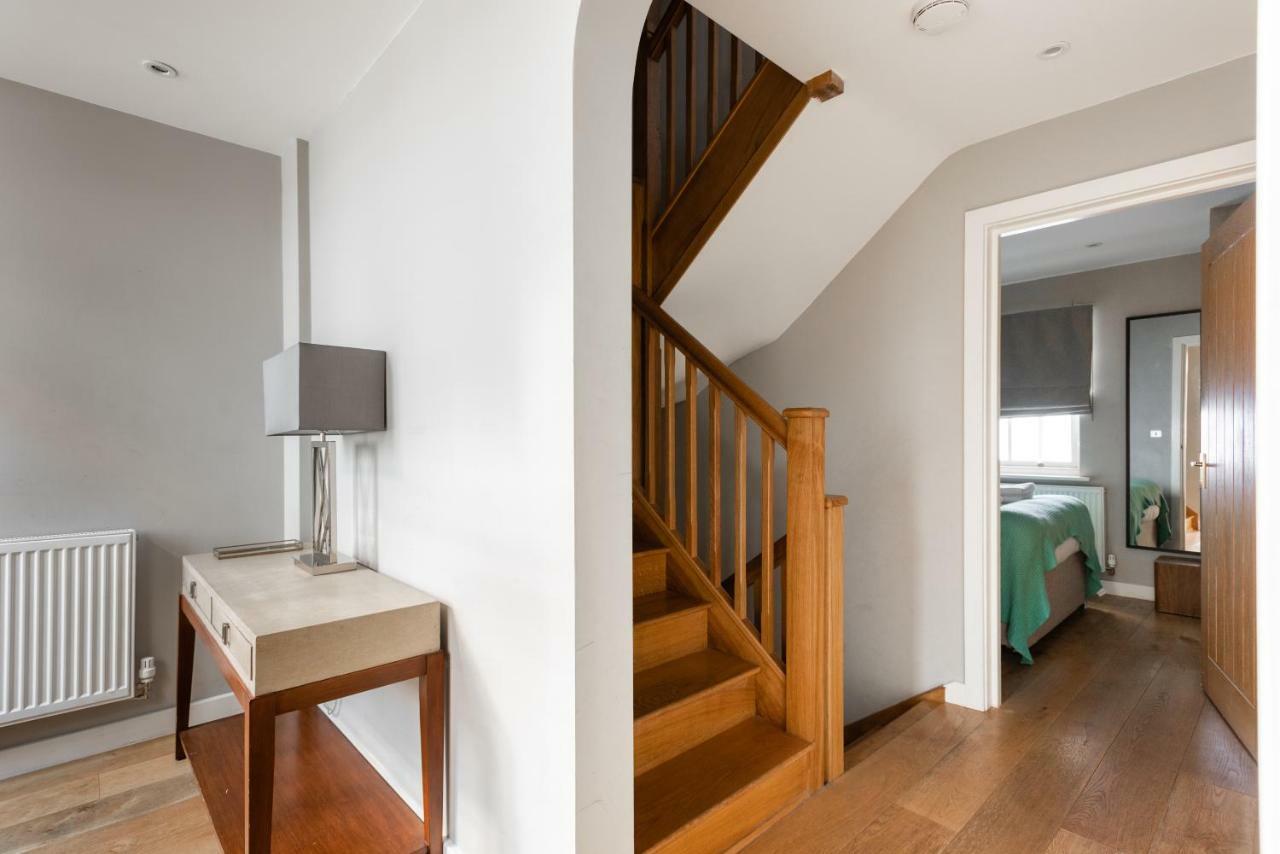 The Norfolk Maisonette - Lovely 4Bdr Mews London Bagian luar foto